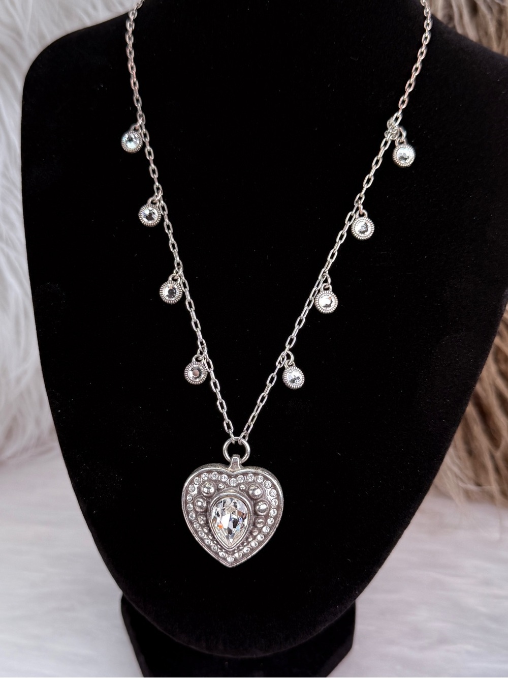 Vintage Brighton Heart Locket Charm Necklace Distressed Silver Tone 28”